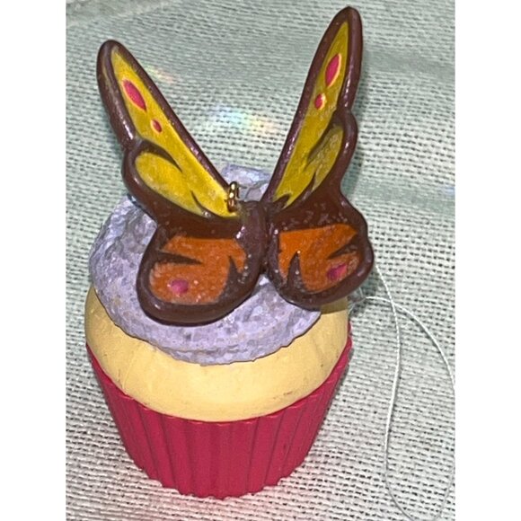 Hallmark Keepsake Cupcake Ornament 2016 Fluttering Butterfly Holiday Christmas - Picture 2 of 9